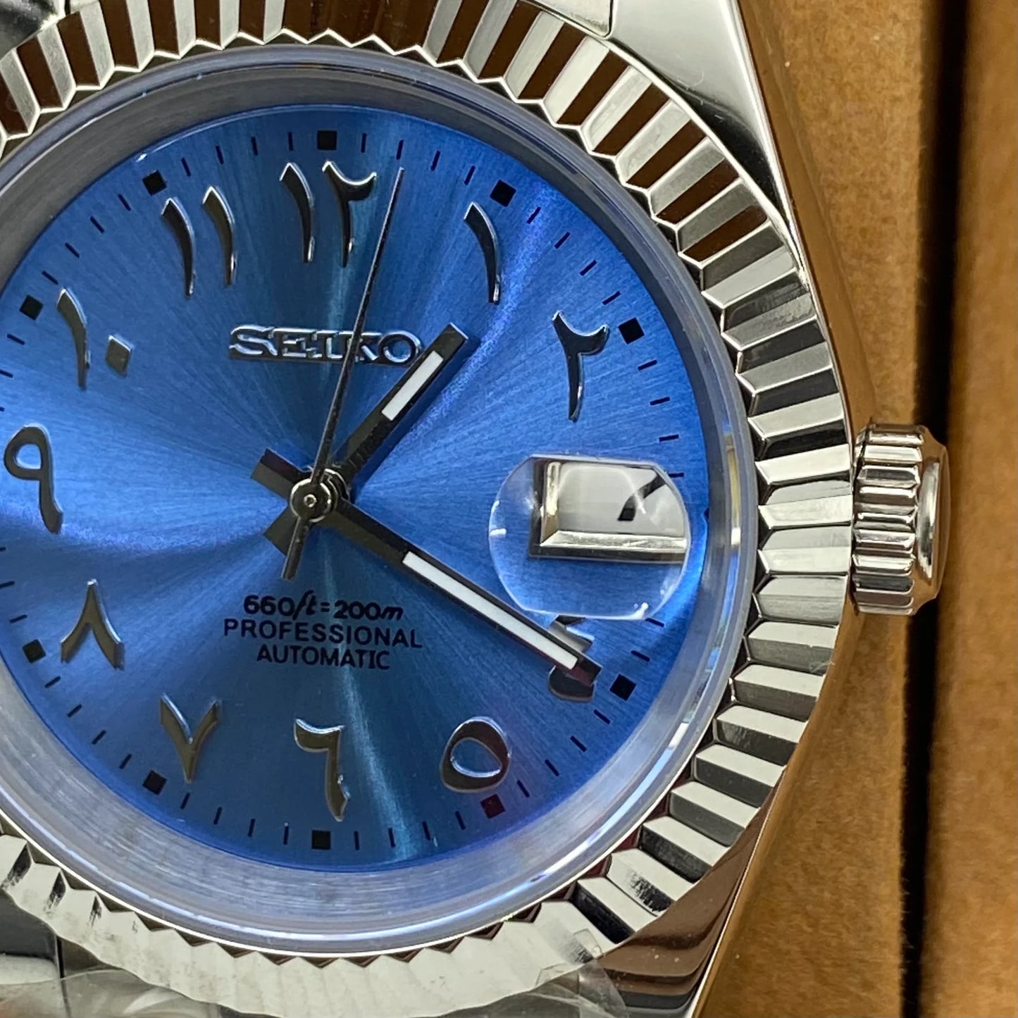 Seiko Mod Datejust - Chiffre Arabe - Élégance Marine
